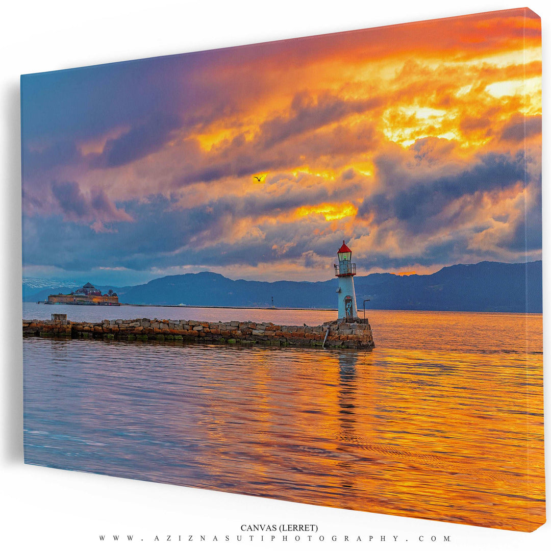 Ladelighthouse And Munkholmen Before The Storm (Canvas)