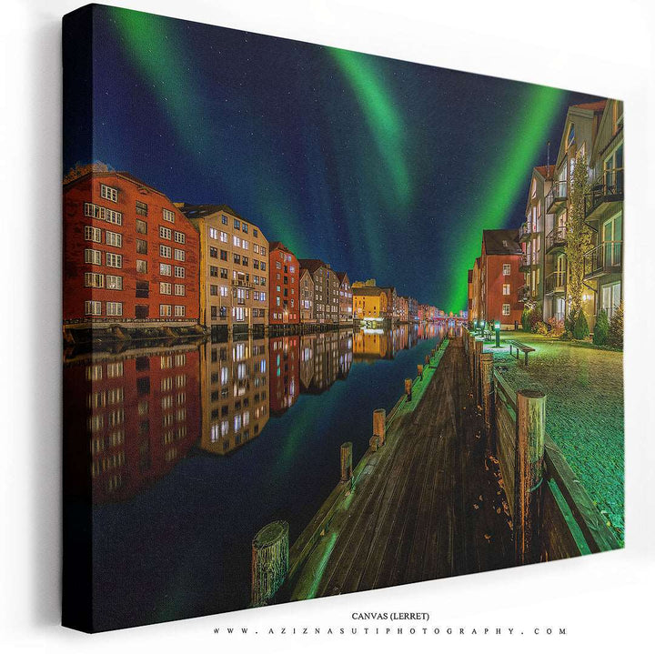 Amazing nordlys northern light over Trondheim