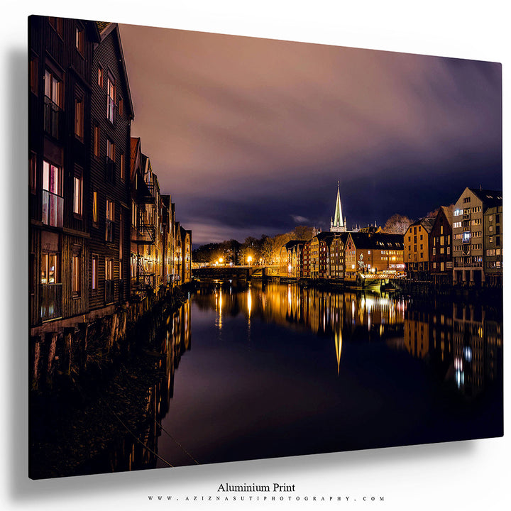 Trondheim Brygga and the beutiiful Nidarosdomen