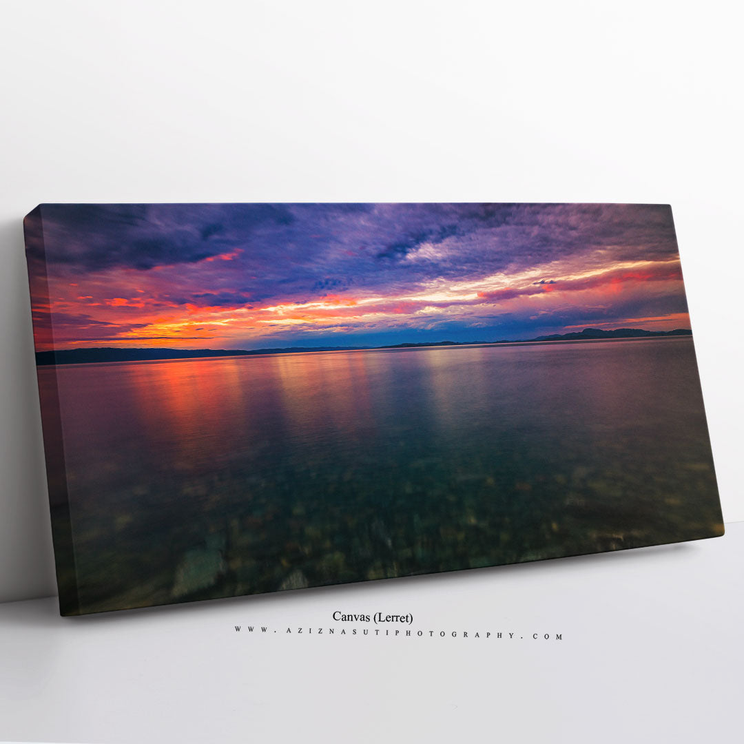 Sunset over the beautiful Trondheimsfjorden Panorama