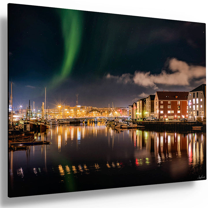 Nordlys Over Trondheimskanalen