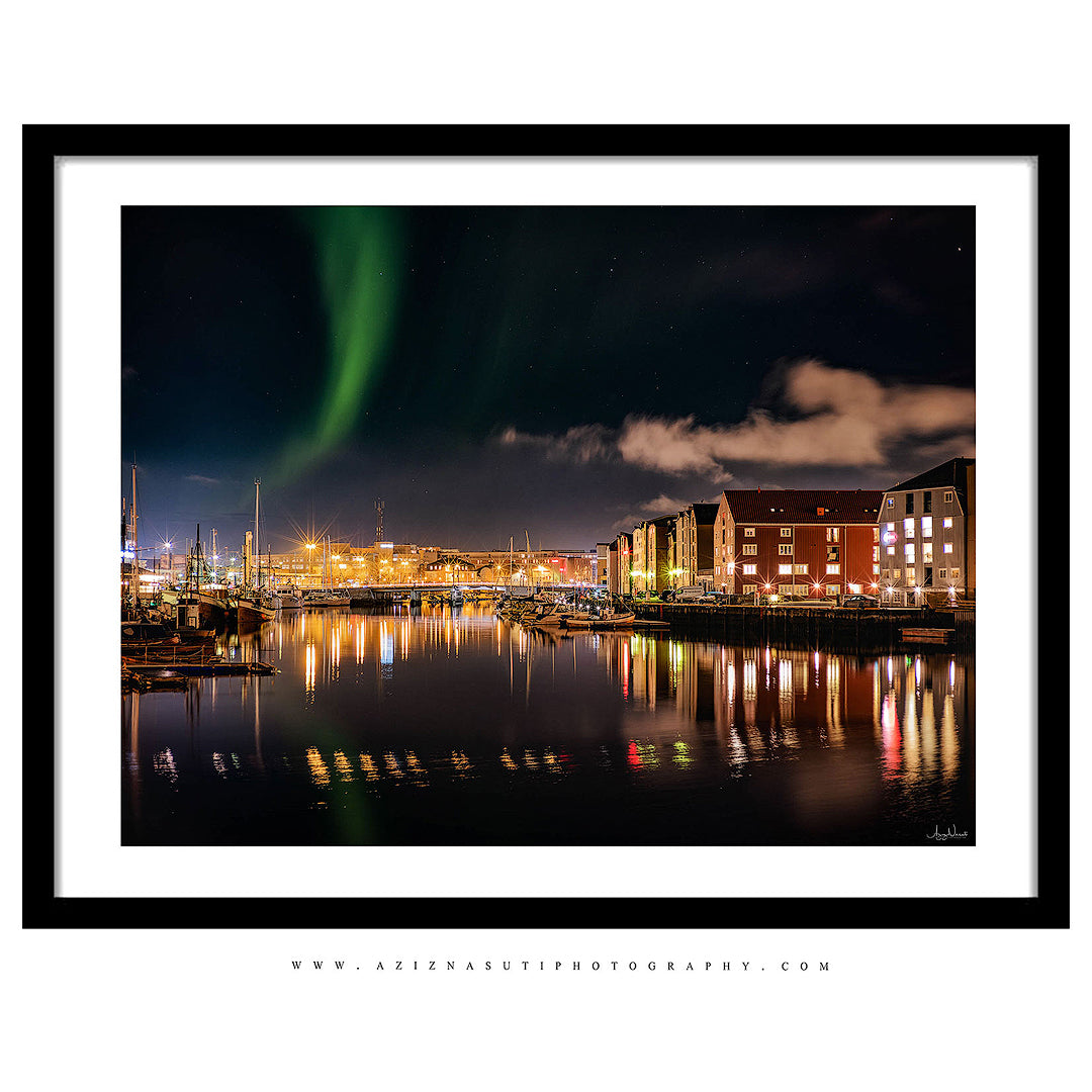 Nordlys Over Trondheimskanalen