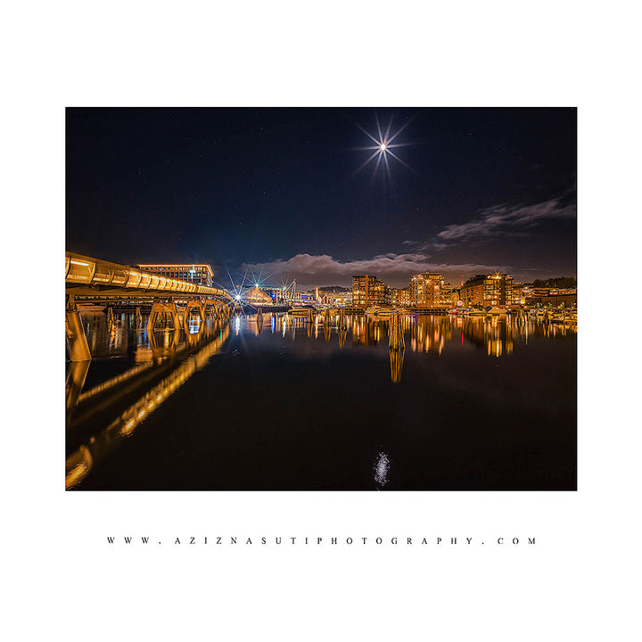 Moon Over Solsiden and Verftsbrua
