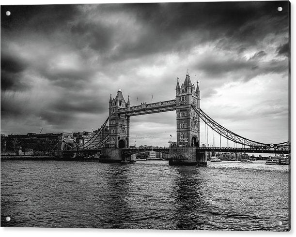 Tower Bridge In London - AZIZ NASUTI ART GALLERY