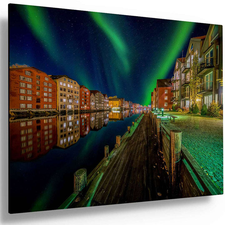 Amazing nordlys northern light over Trondheim