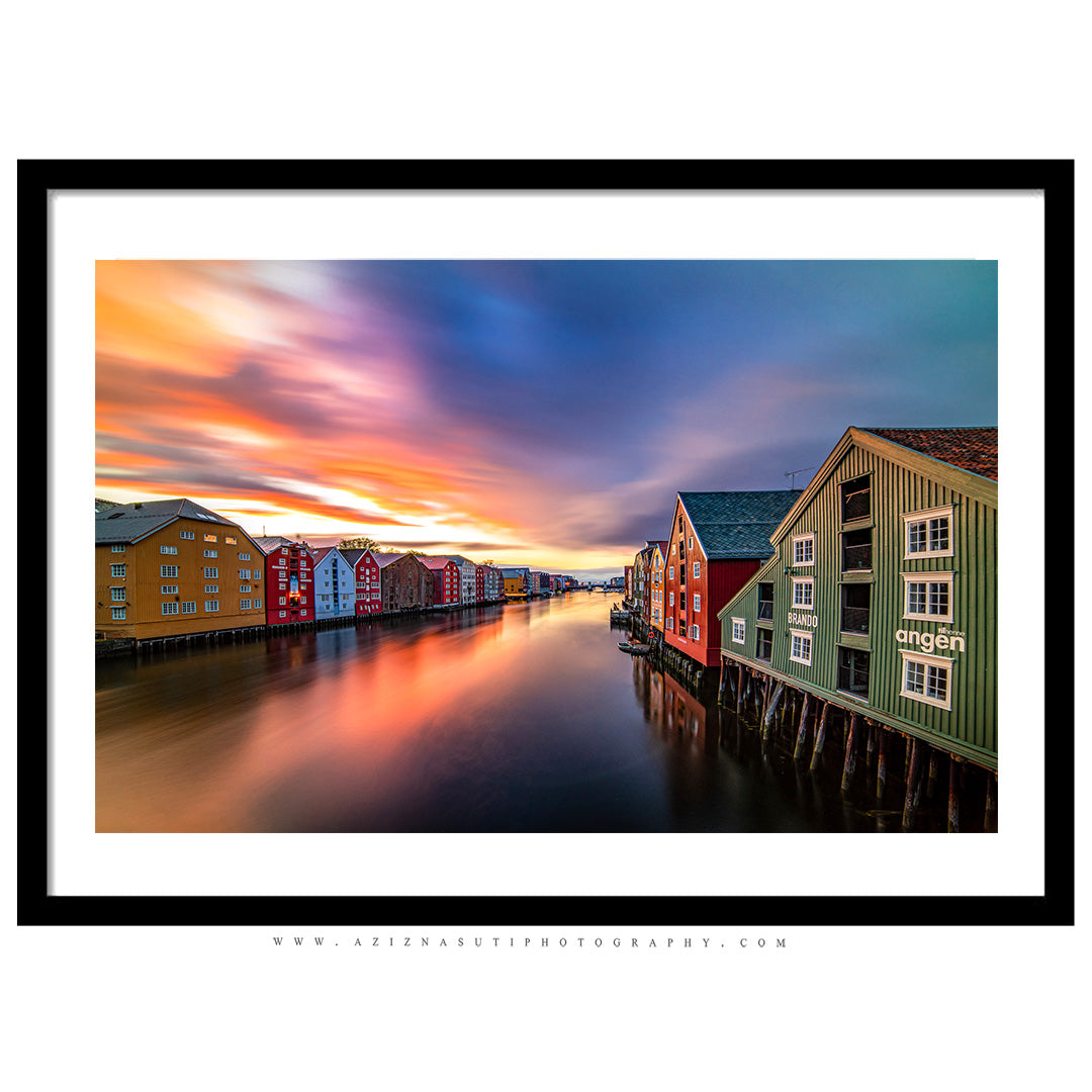 Gorgeous colors before rain In Trondheim