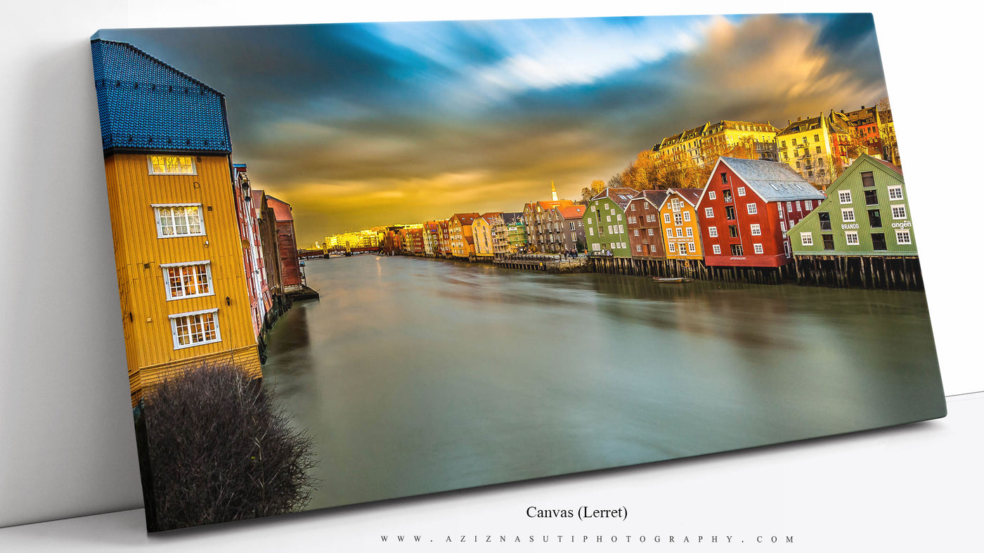 Trondheim og den dramatiske himmelen (Canvas)