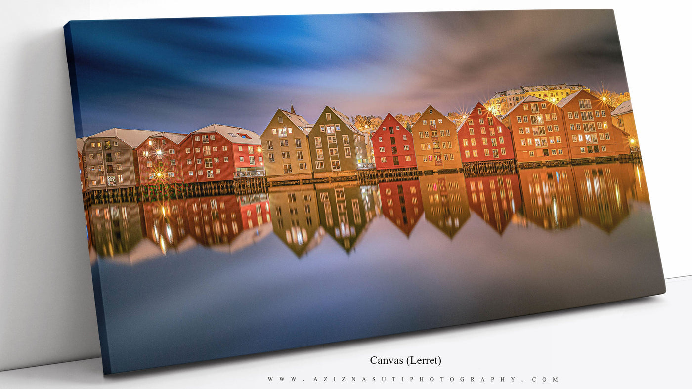 Trondheim Beautiful Calm Winter Night on Canvas (Lerret 120X60)