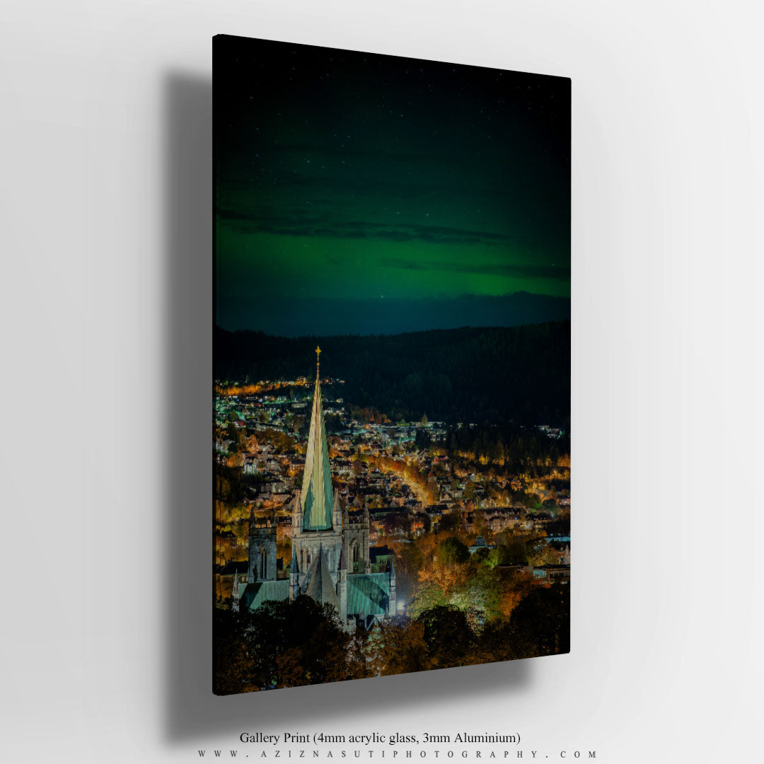Aurora over Nidarosdomen With Autumn Colors