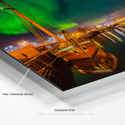 The amazing night over Trondheim's Canal with Northern Light