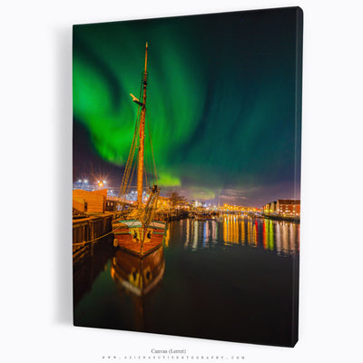 The amazing night over Trondheim's Canal with Northern Light