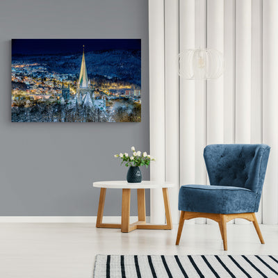 Den vakre Nidarosdomen om vinteren på Canvas (Lerret)