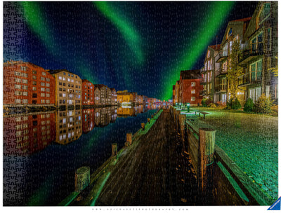 Amazing nordlys (northern-light) over Trondheim (Photo Puzzle)