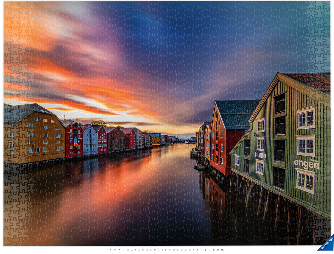 Gorgeous Colors In Trondheim (Photo Puzzle)